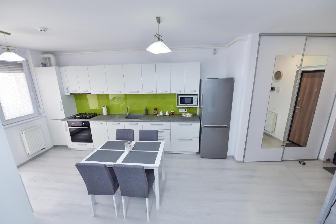 Stylish Stay - Executive - Private Parking And Central Location Oradea Exteriér fotografie